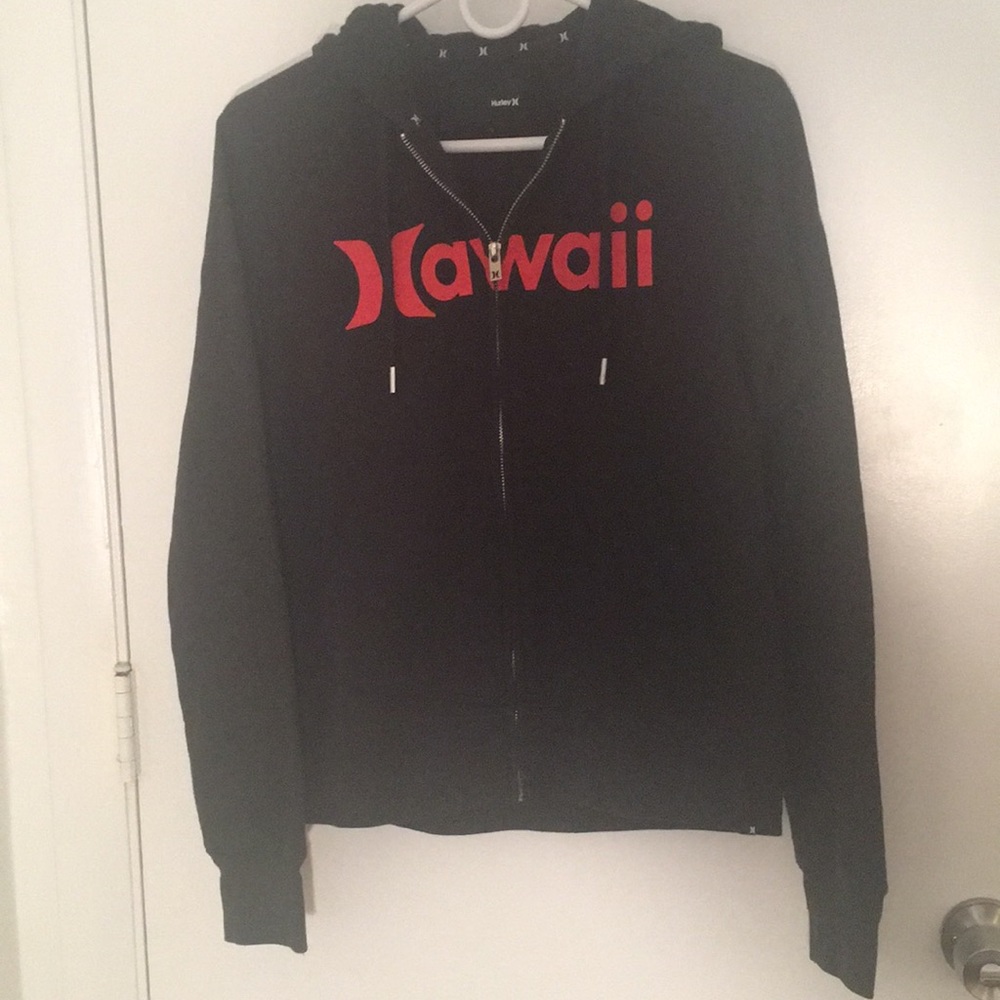 Cozy Black Hurley Hawaii hoodie w thumb loops👍🏾